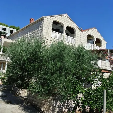 Apartment Apartmani Fani