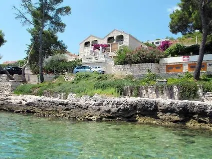 Apartmani Fani * Lumbarda