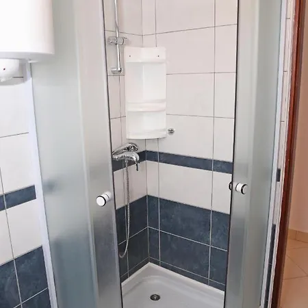 Apartmani Fani * Lumbarda