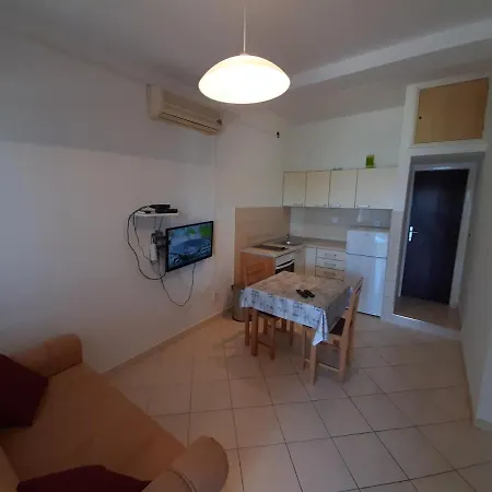 Apartmani Fani * Lumbarda